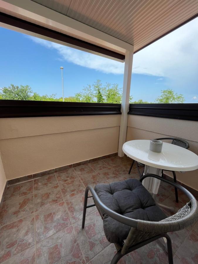 App Sunny Umag Lägenhet Exteriör bild
